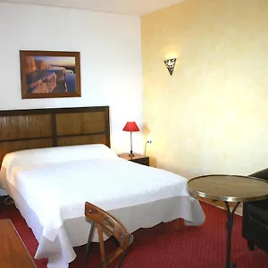Hotel Le Ponant, Pradelles